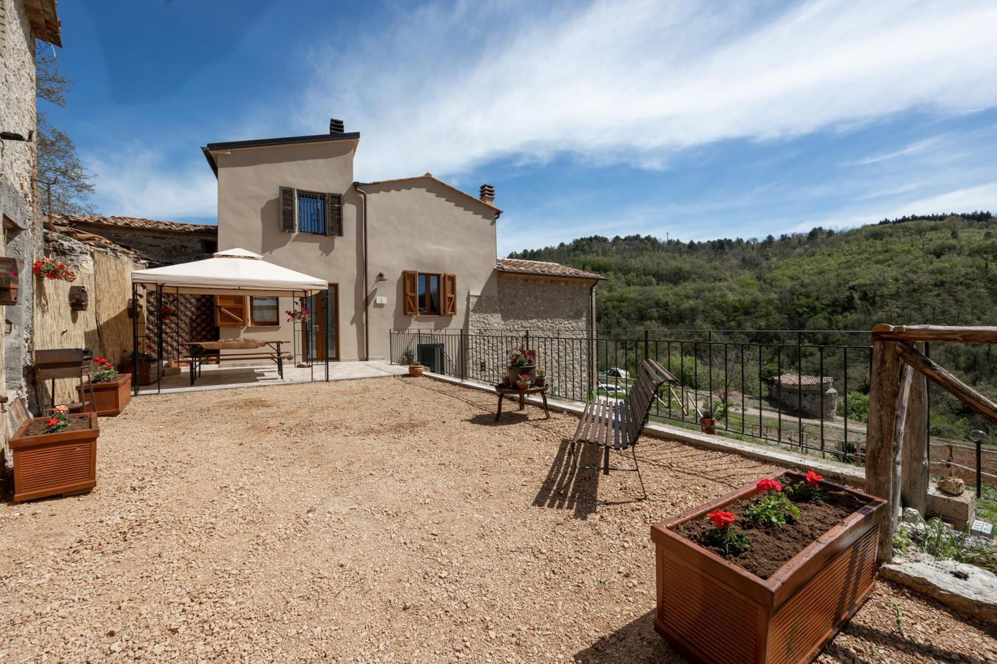Podere Del Ciacchi Among Tuscany Greenery - Happy Rentals Montieri Zewnętrze zdjęcie